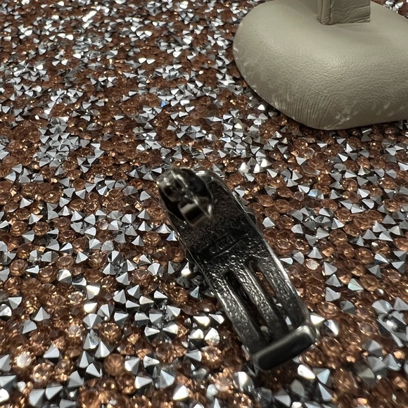 Avon blue stone from 1994 - Picture 7 of 9